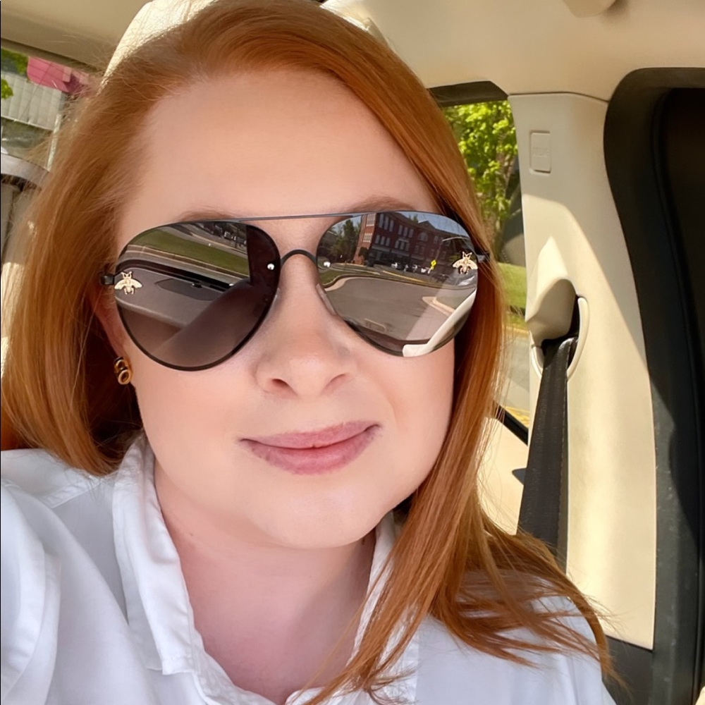 Meet your Posher, Samantha